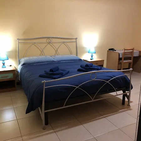 לינה וארוחת בוקר Su Fassoi 3*